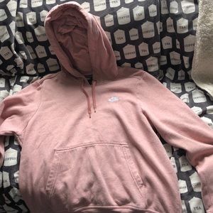 Nike sweatshirt. Memorial Weekend sale 🇺🇸